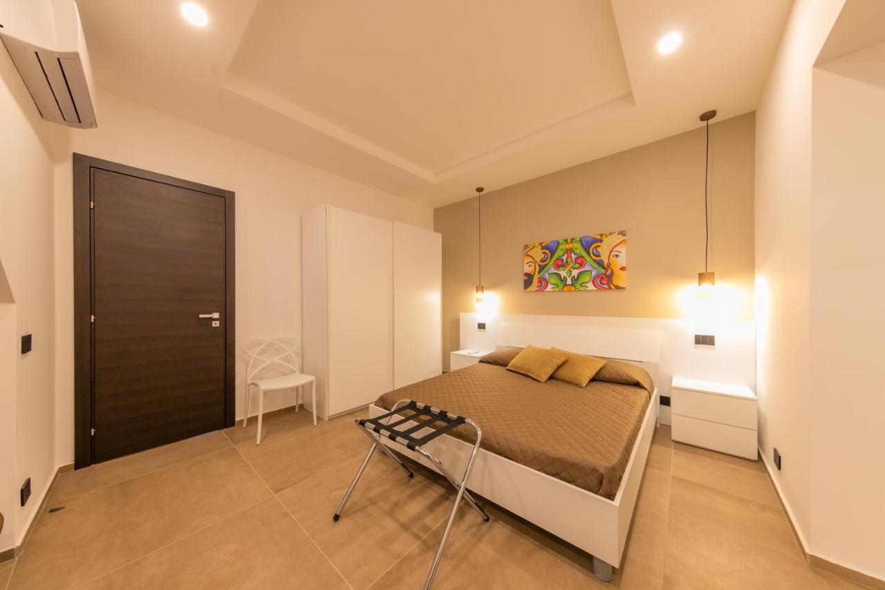 I Mori Apartments Чефалу Екстериор снимка