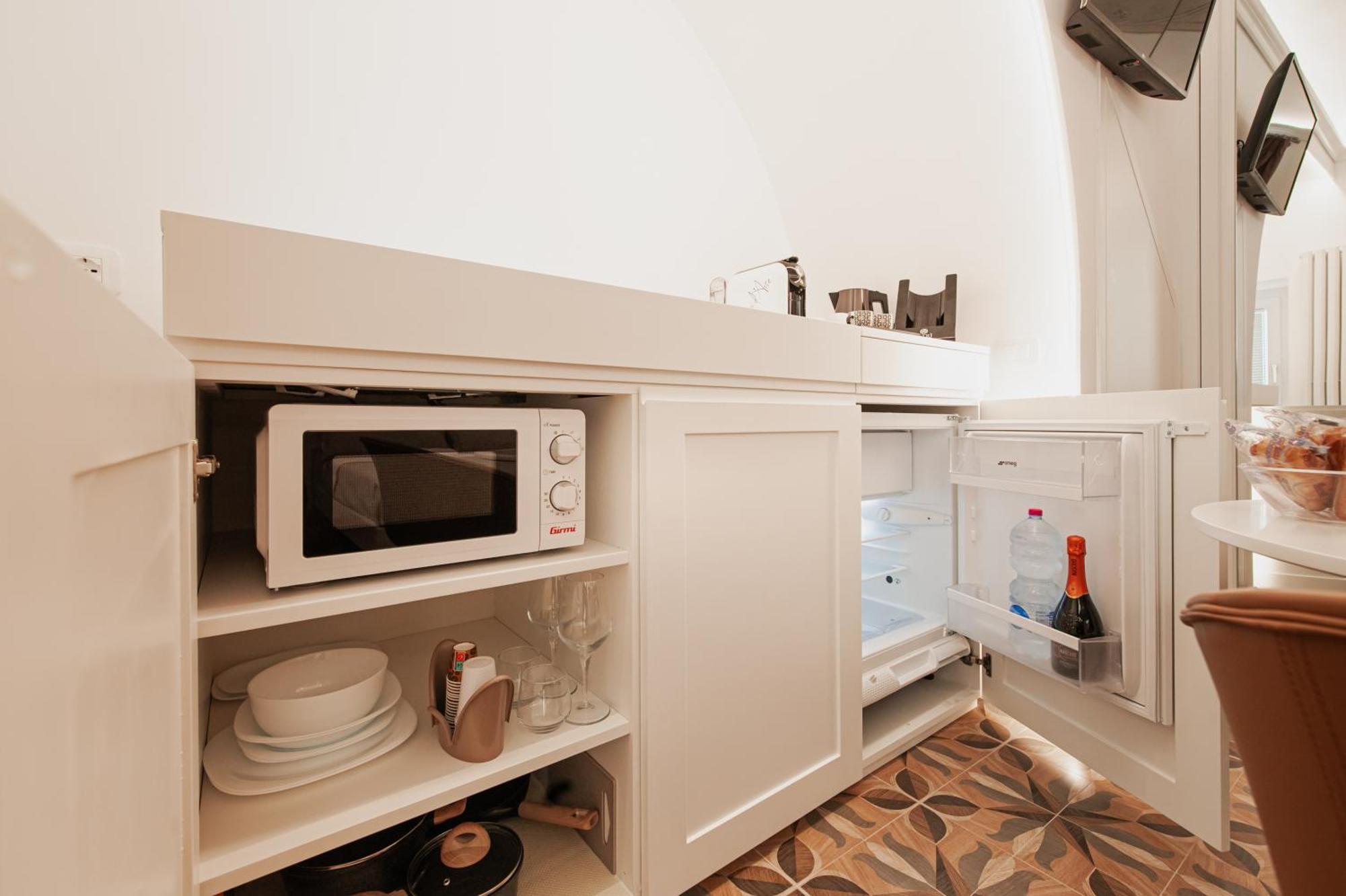 I Mori Apartments Чефалу Екстериор снимка
